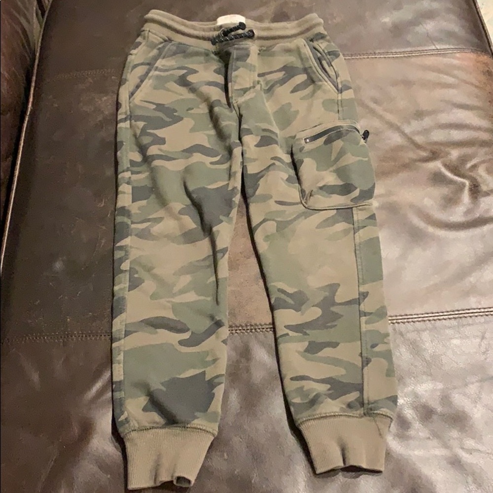 Boys Zara camo joggers